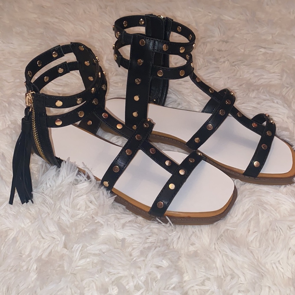 Fashion Nova Have Fun Sandals - Picture 5 of 9